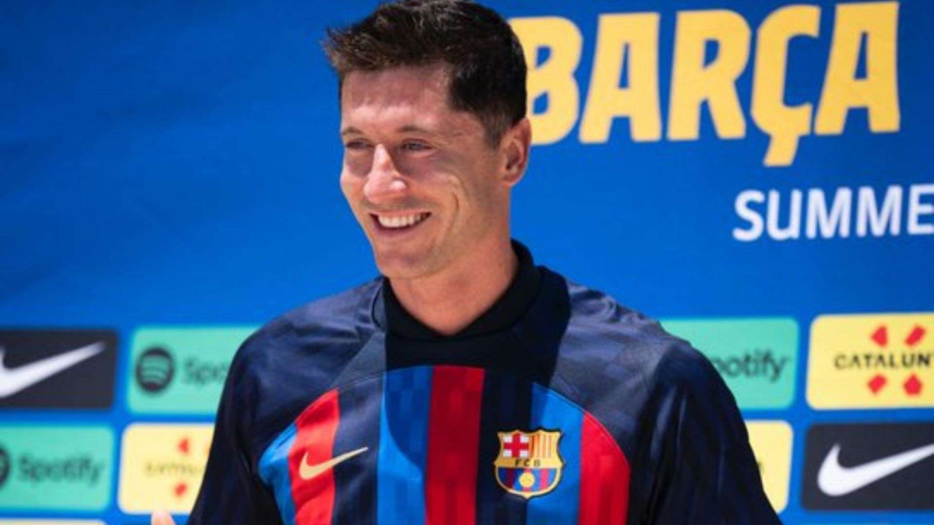 明显占据上 明显占据上