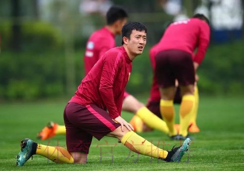 中国杯 - 范晓冬：我们会把头抬起来，为下一场比赛全力以赴