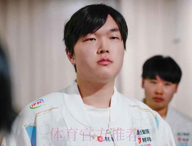 BLG发布第一赛段纪录短片第一期:怎么你不当队长 BLG发布第一赛段纪录短片第一期:怎么你不当队长